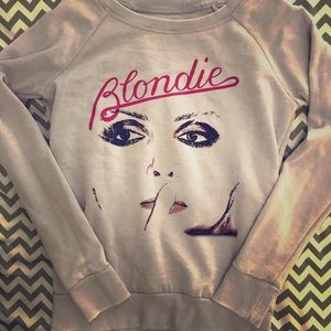 Lightweight sweatshirt